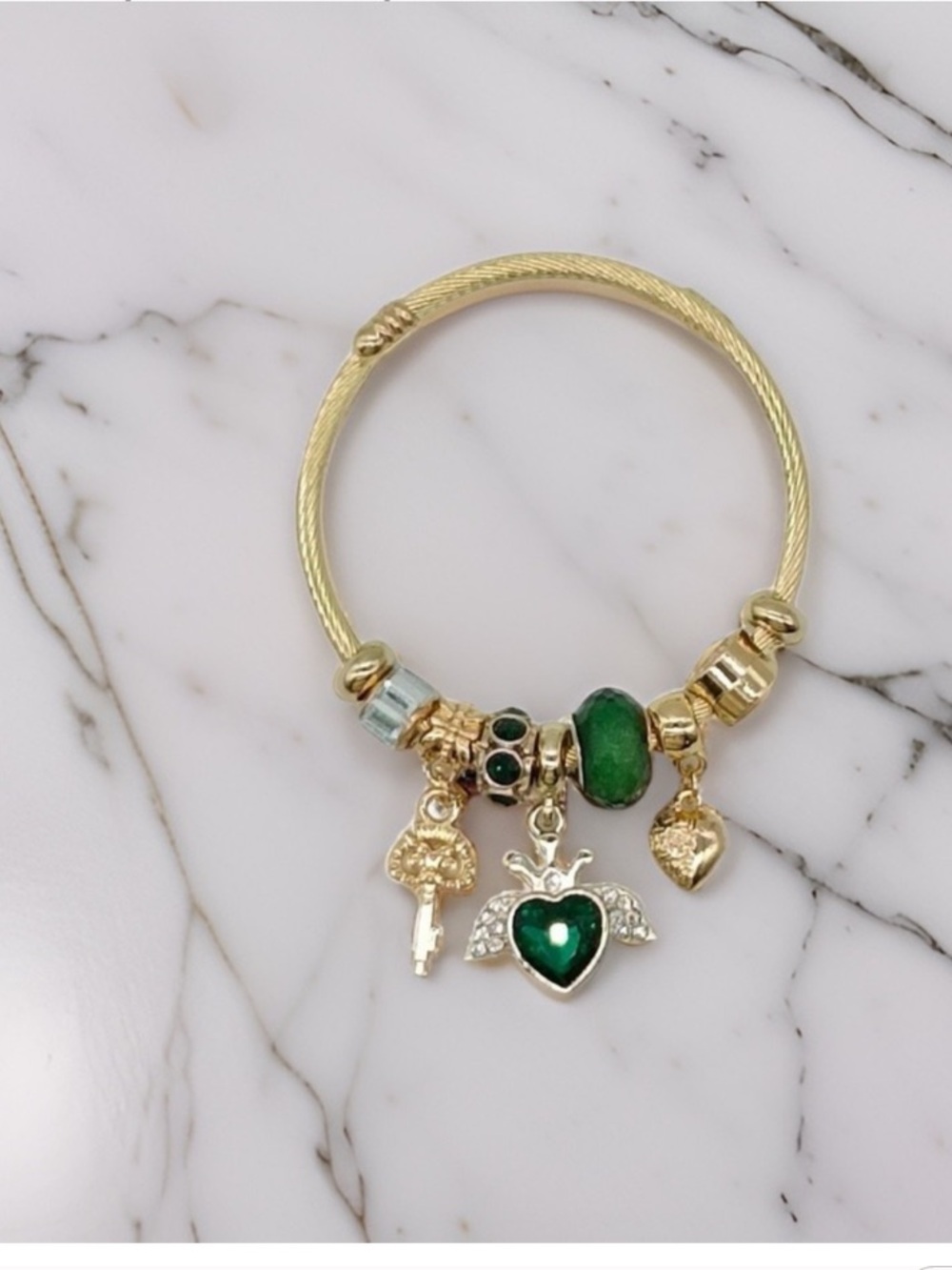 💕Elegant Green and silver and Gold Charm Bracelet